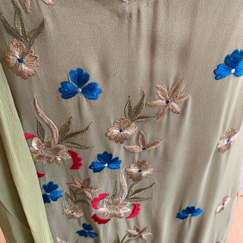 Designer Indian salwar suit. Chest 40 - Picture 3 of 7